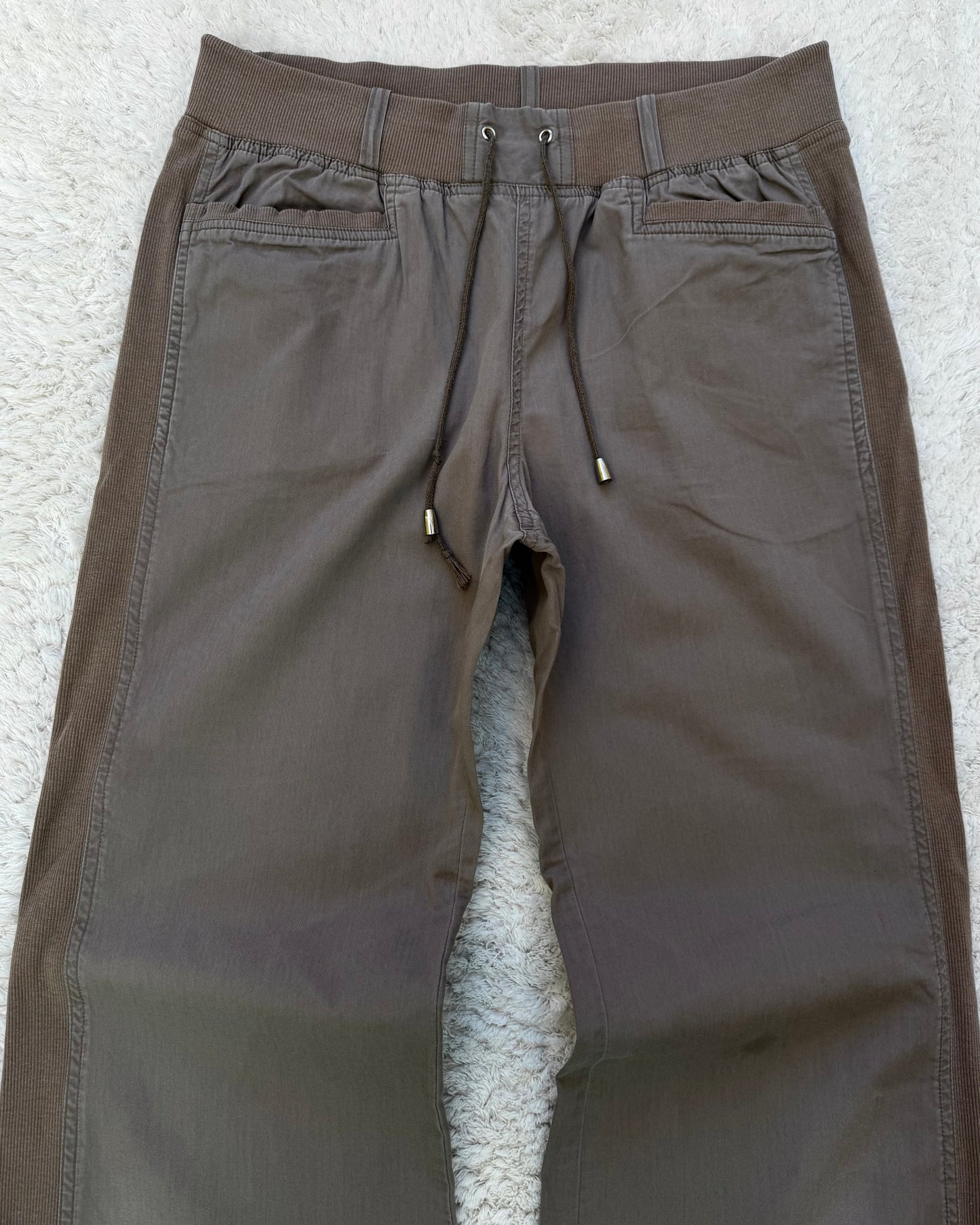 Amical „G.O.A“ Flared Pants