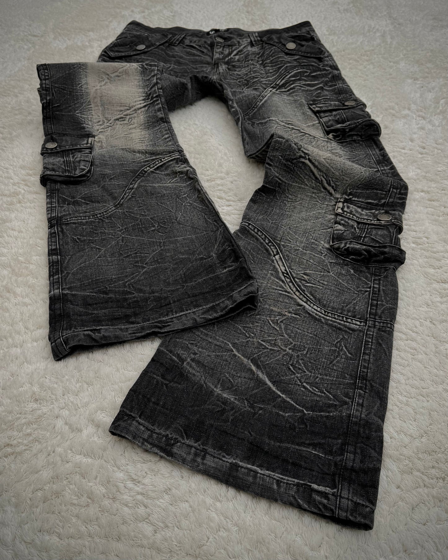 Lowbox Heavy Washed Flared Cargo Pants