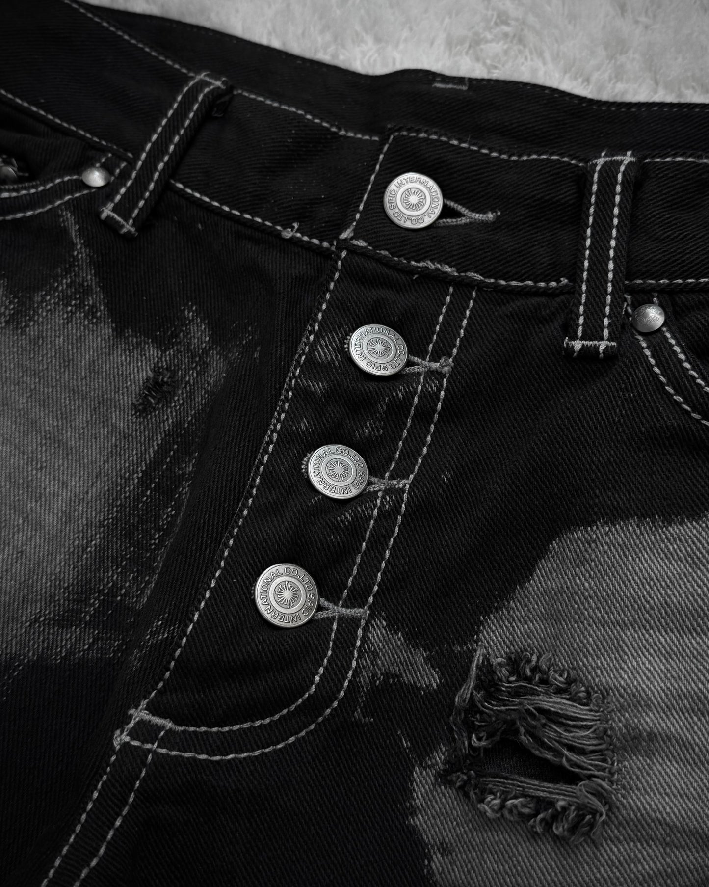 Tornado Mart Contrast Washed Flared Jeans