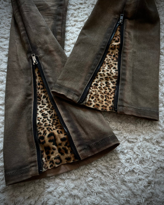 CavariA Leopard Gas Mask Cargo Pocket Flared Jeans