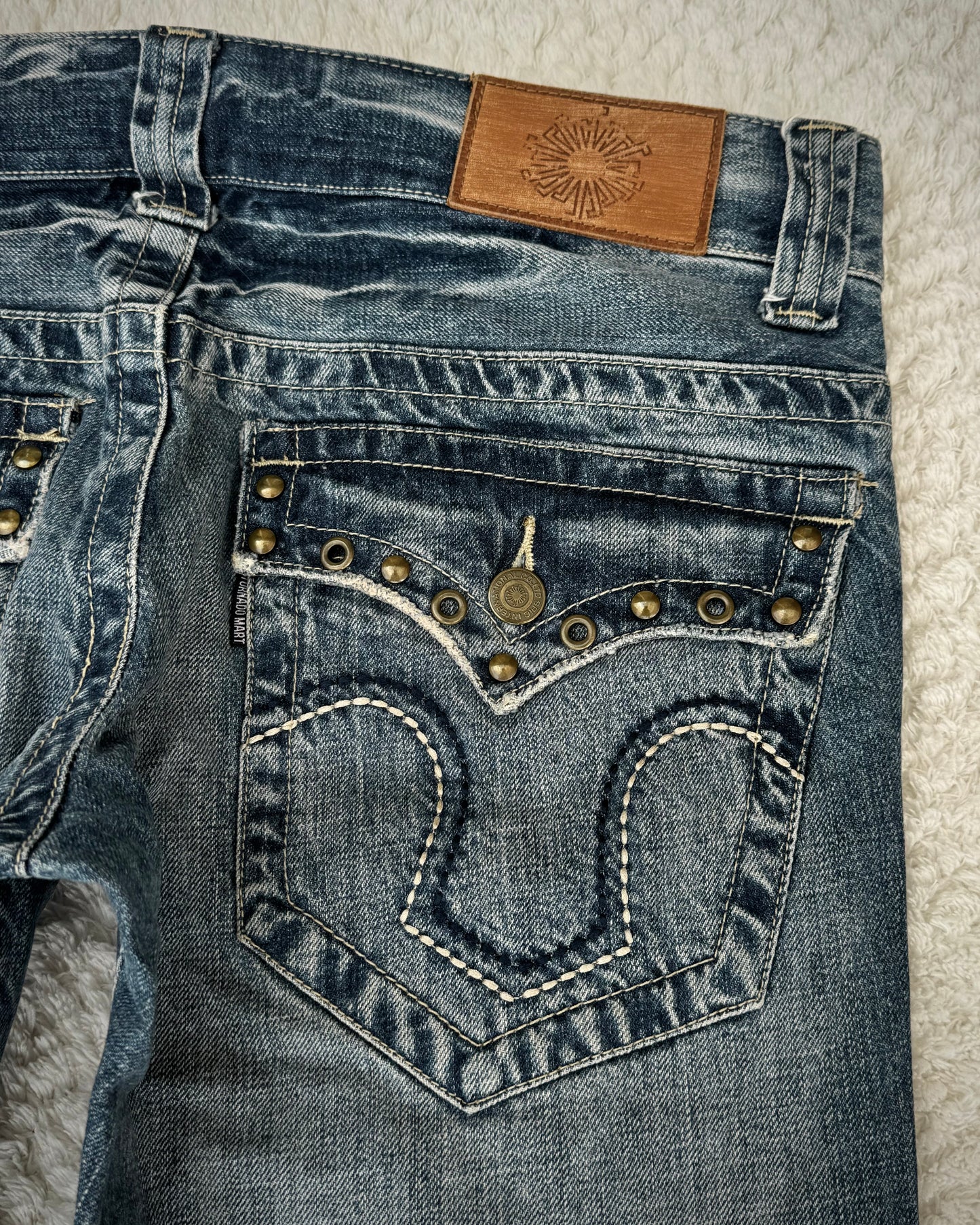 Tornado Mart Pierced Western Spiral Bootcut Jeans