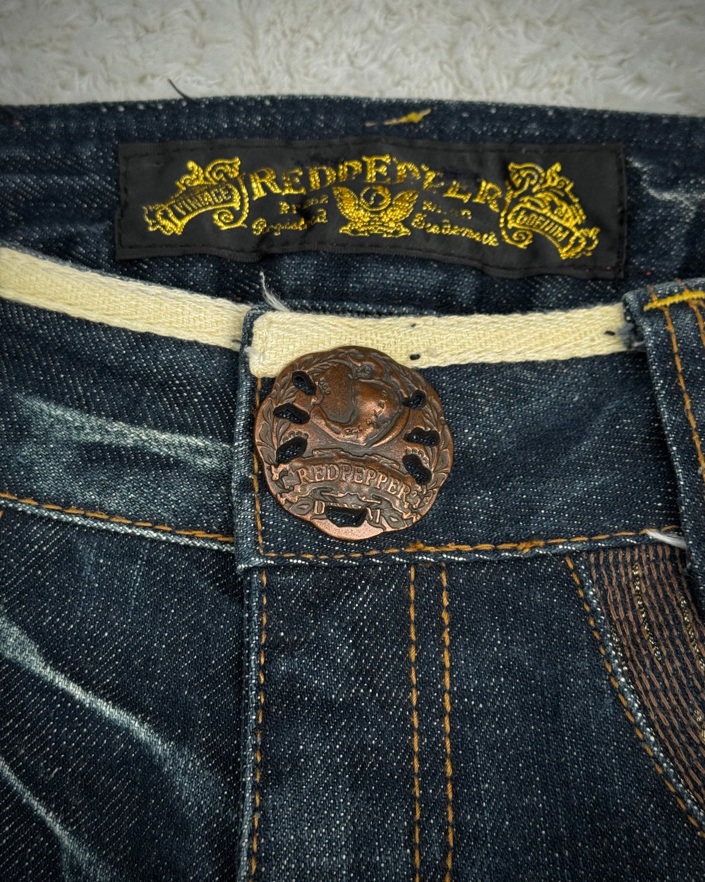 Red Pepper „Feather Wings“ Flared Jeans