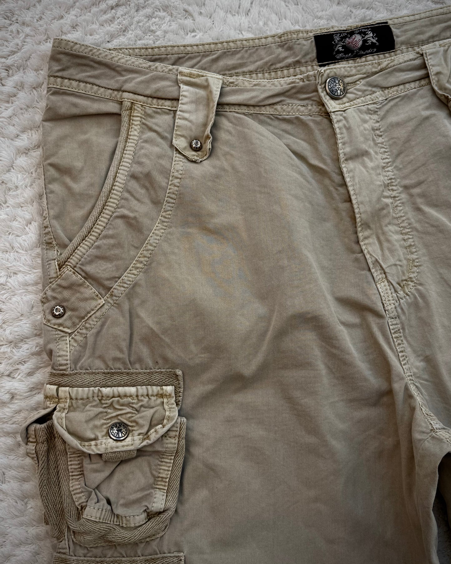 Lions Chest Desert Cargo Shorts