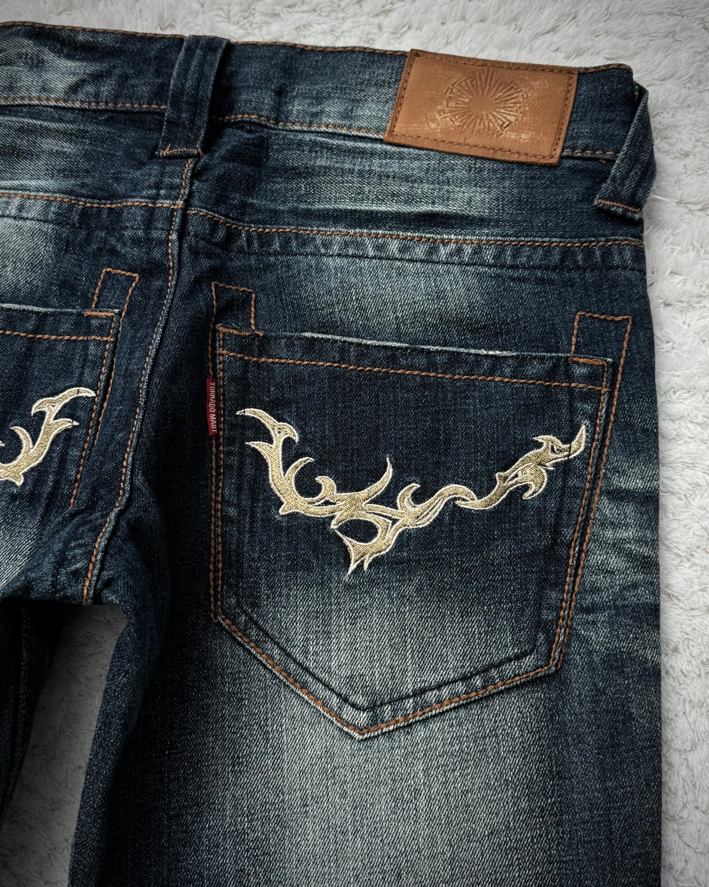 Tornado Mart Tribal Embroidery Spiral Flared Jeans