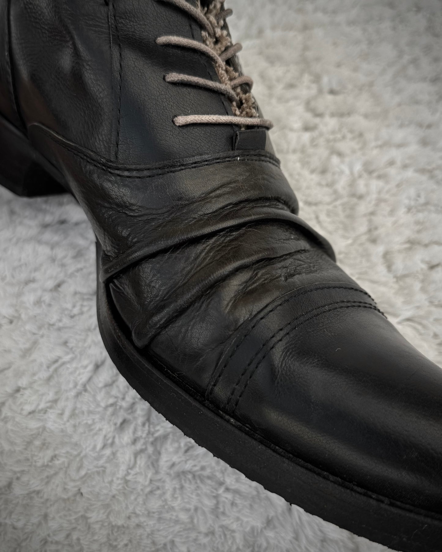 Alfredo Bannister Layered Wrinkled Leather Pointed Boots