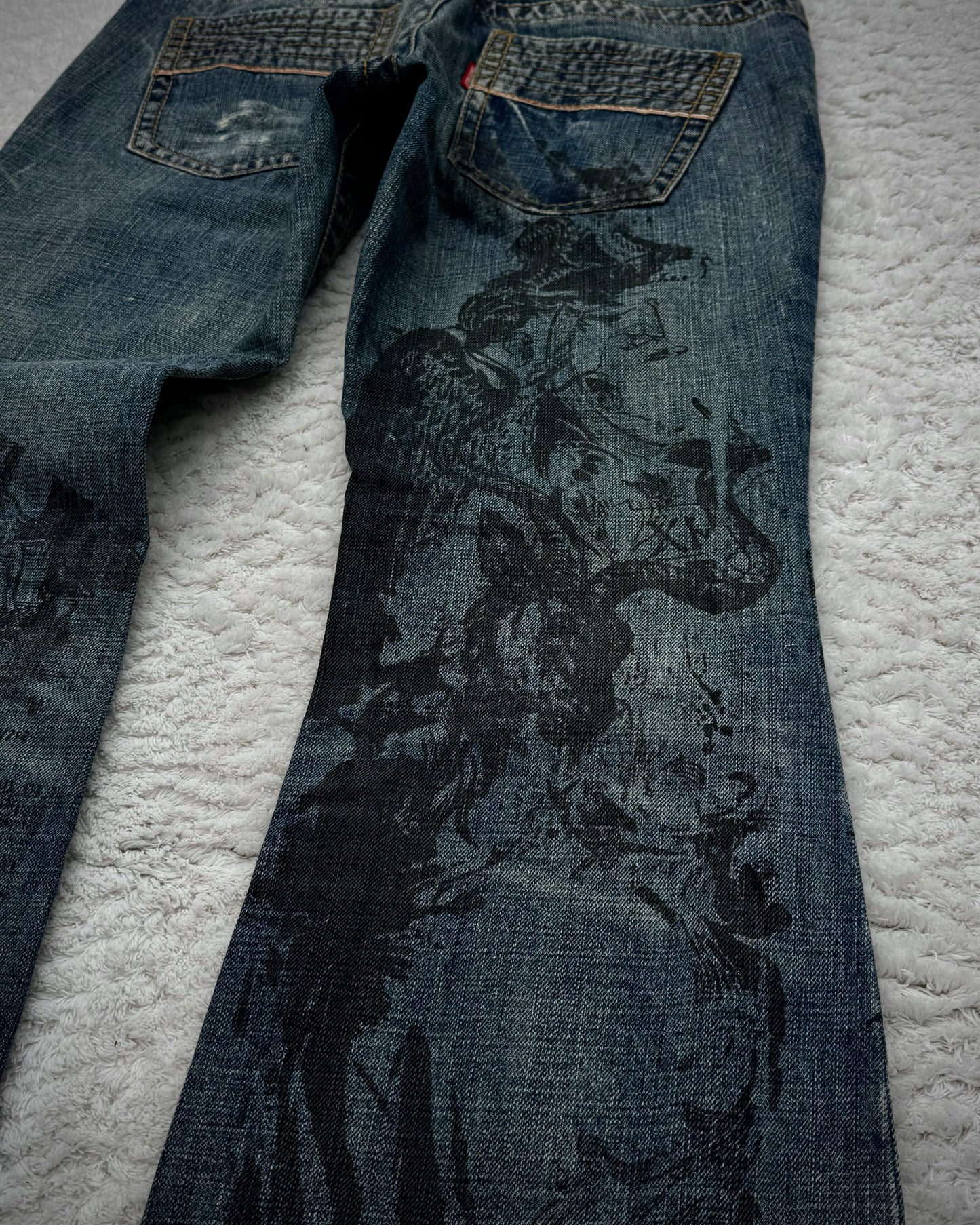 Tornado Mart „Abstract Chaos“ Print Flared Jeans