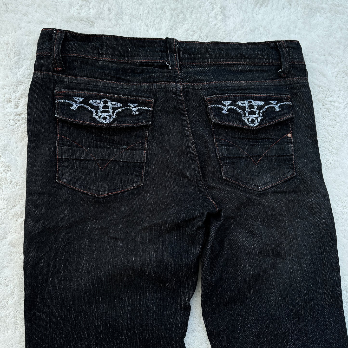 Eclix Flared Jeans with Flap Pockets