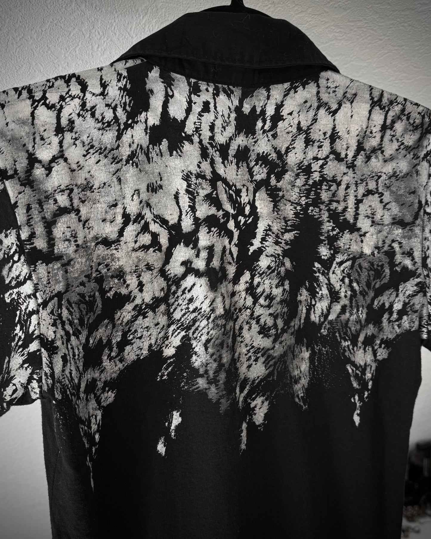 Tornado Mart Lace Up Metallic Wildlife T-Shirt