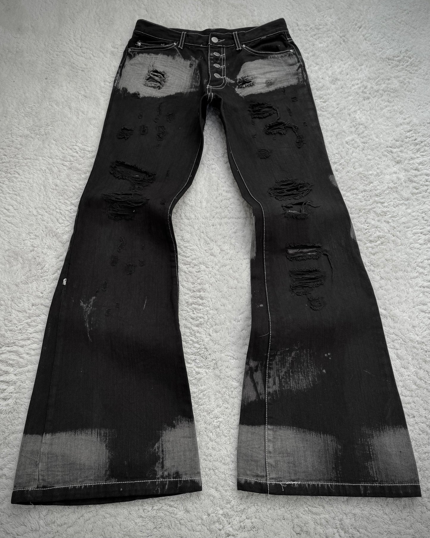 Tornado Mart Contrast Washed Flared Jeans