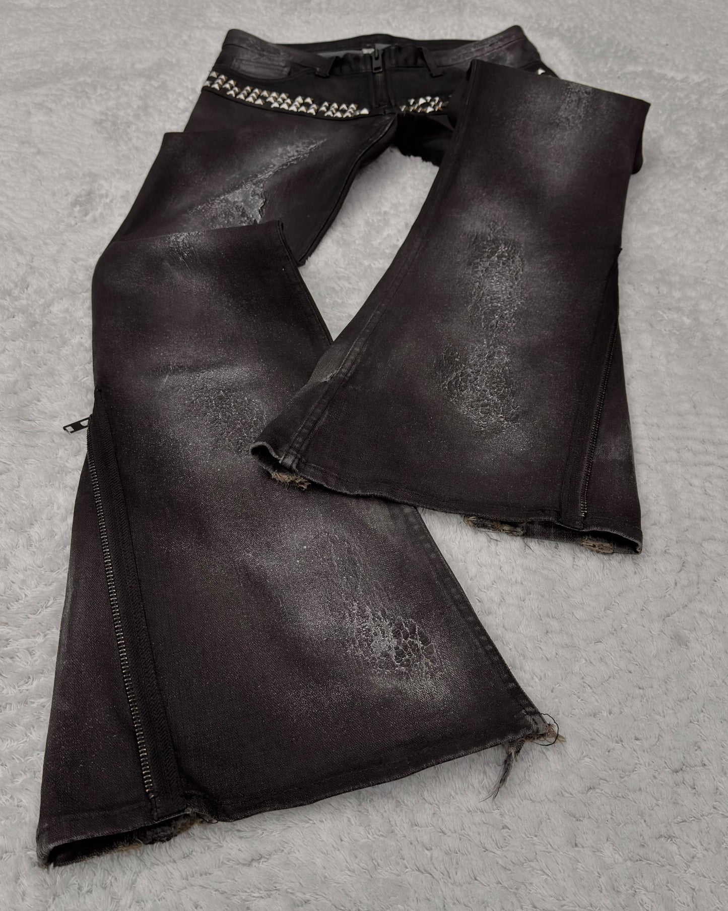 LED Rechwe Veronica Arizona Crack Waxed Studded Flared Jeans