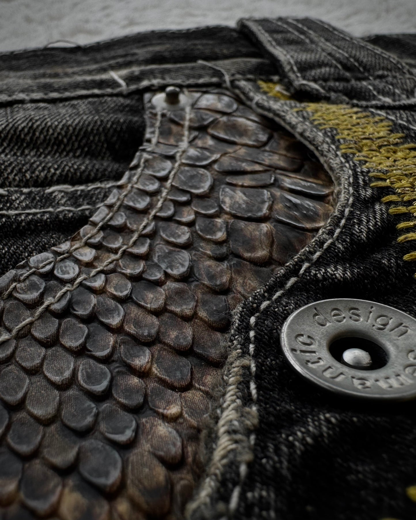 Semantic Design Python Detailed Sword Knee Flared Jeans