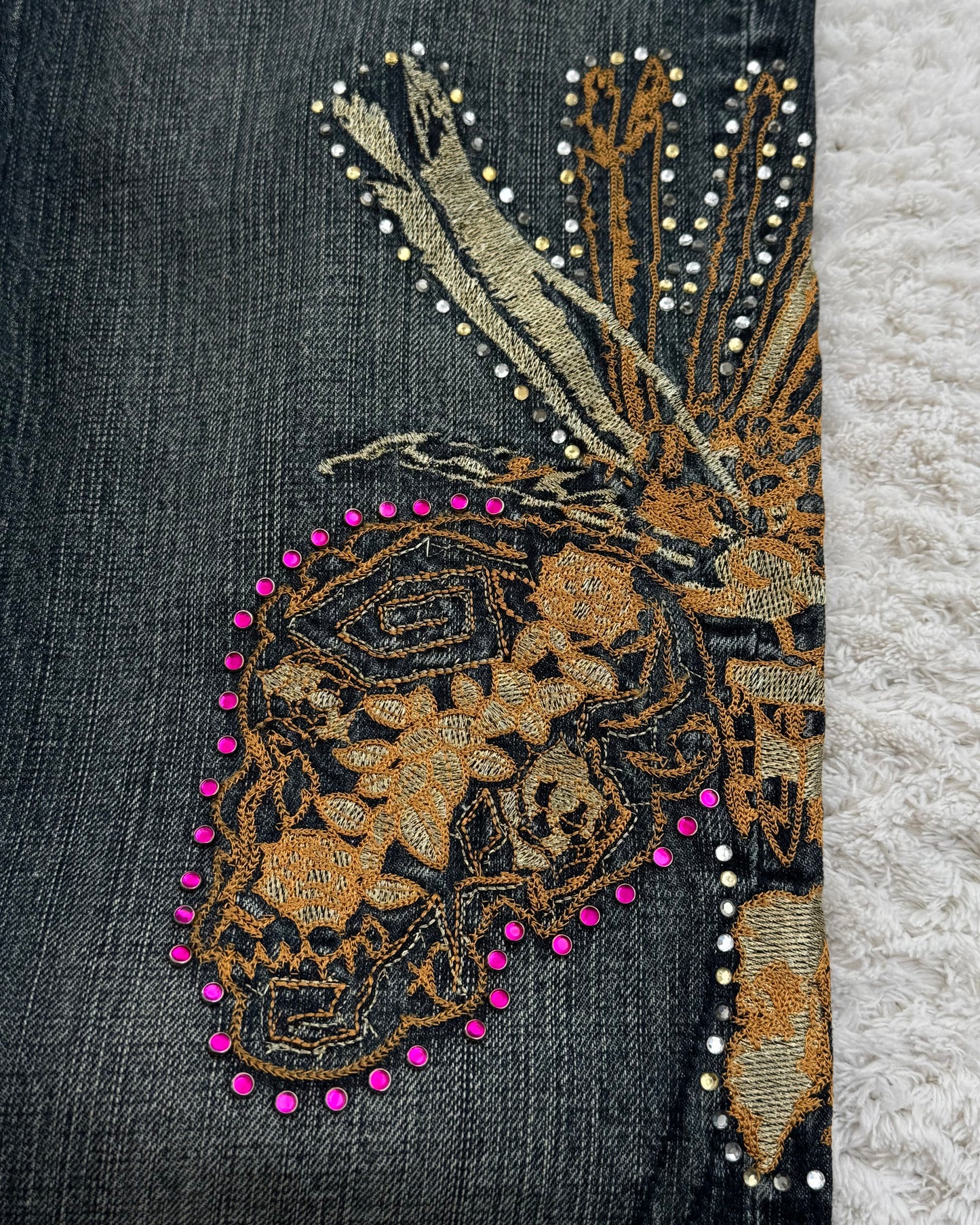 Tornado Mart Tribe Skull Embroidery Flared Jeans