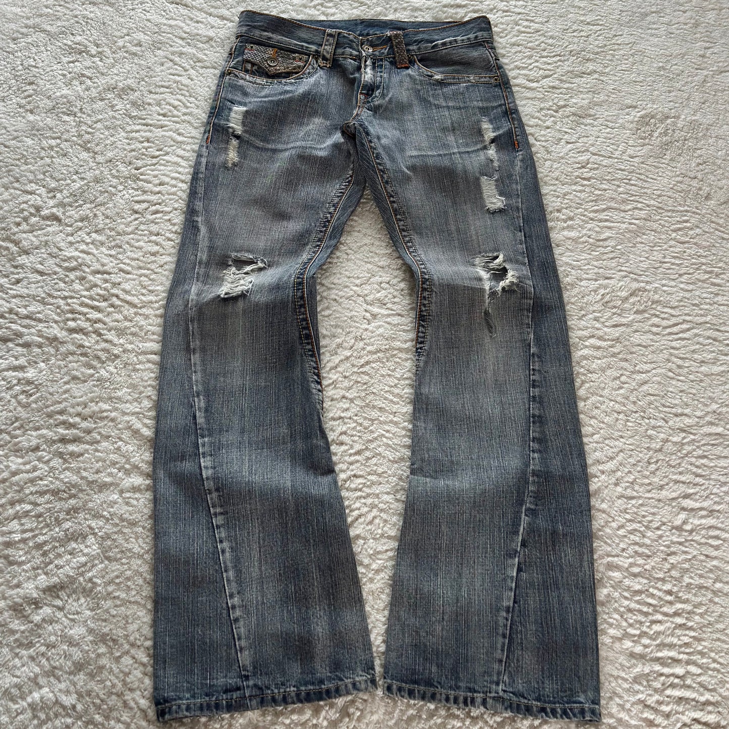 Semantic Pythom Detailed Spiral Flared Jeans