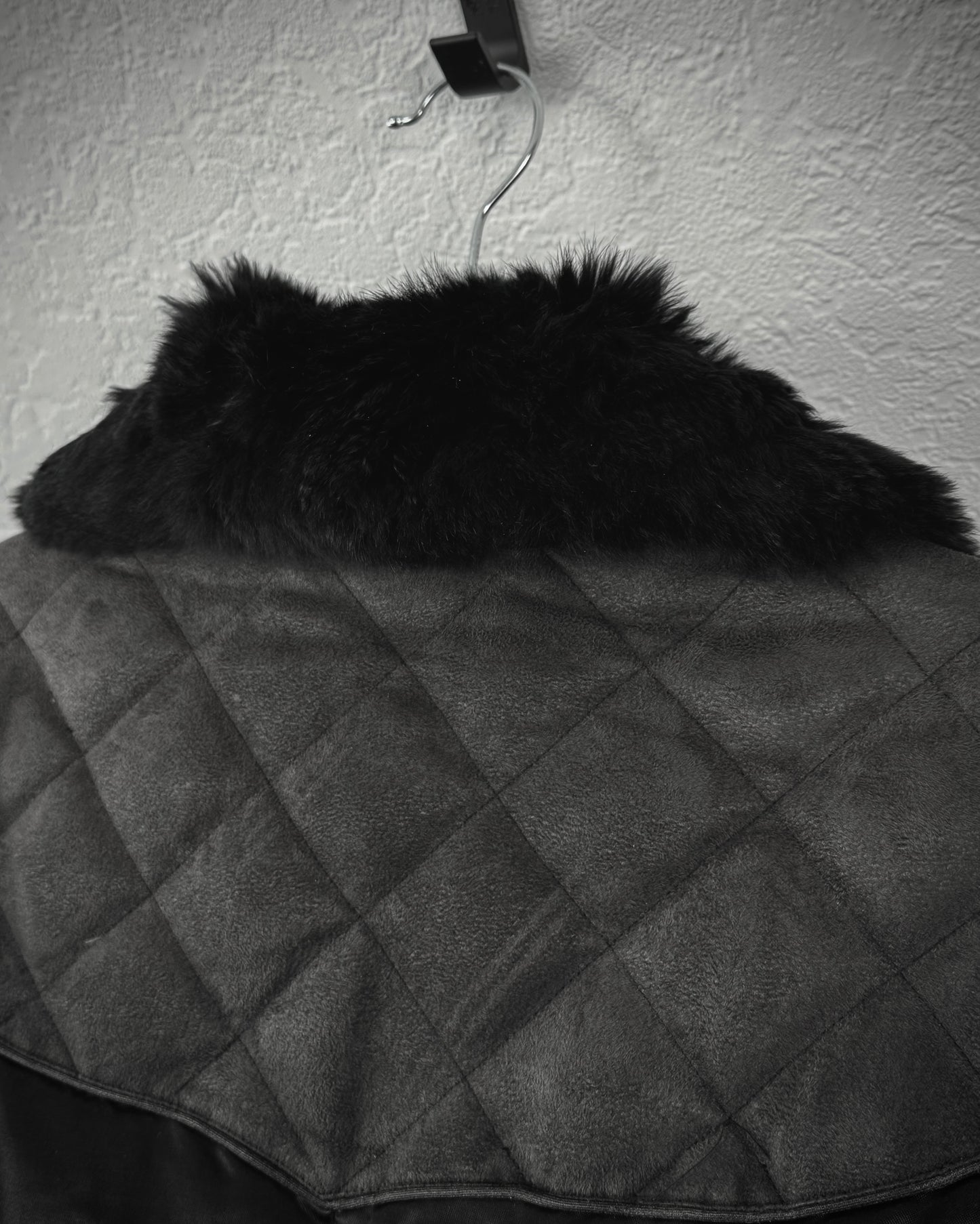 Schlüssel Rabbit Fur Lace Up Transformable Puffer Jacket