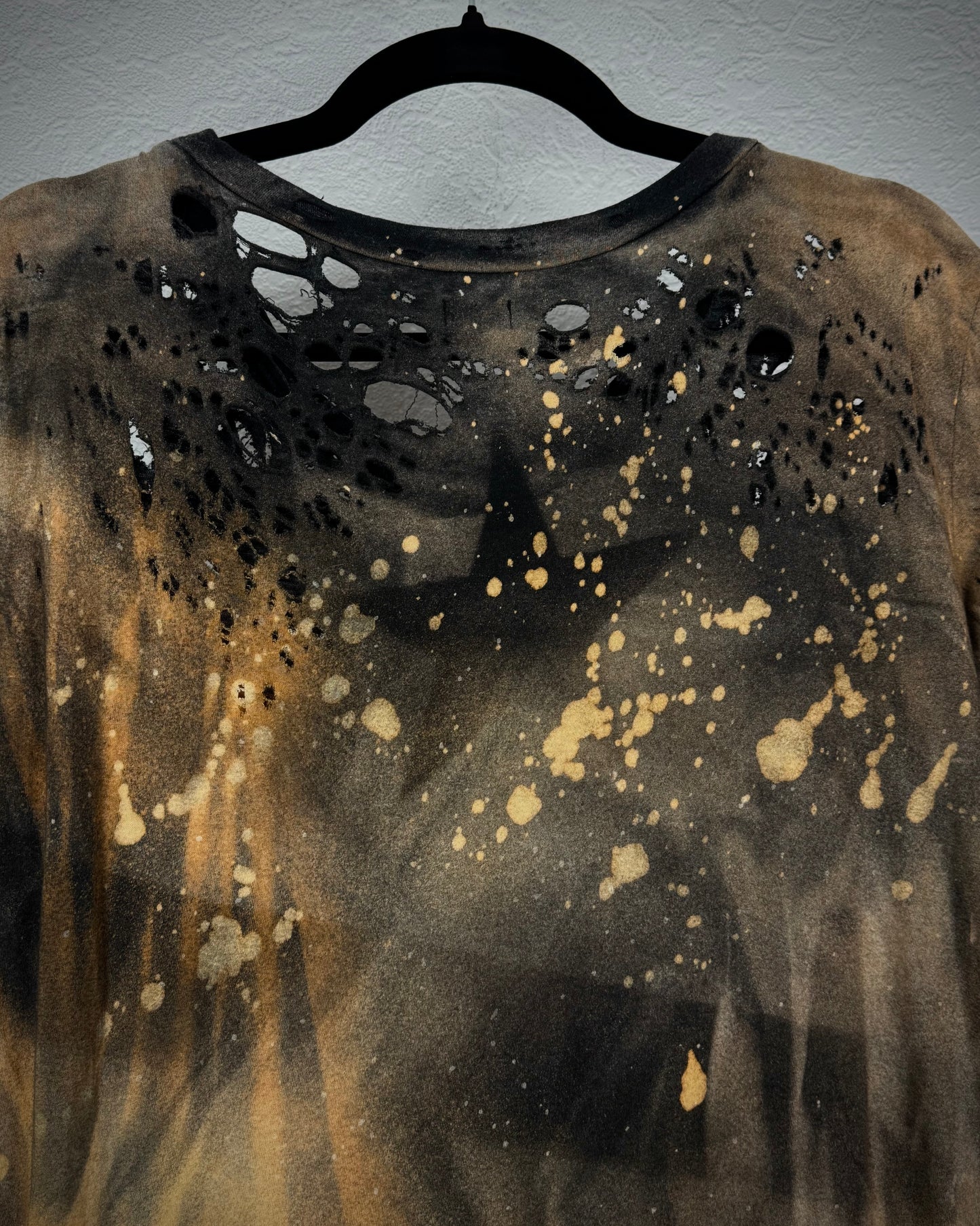 L.G.B. “Frontier” Star Burnt T-Shirt