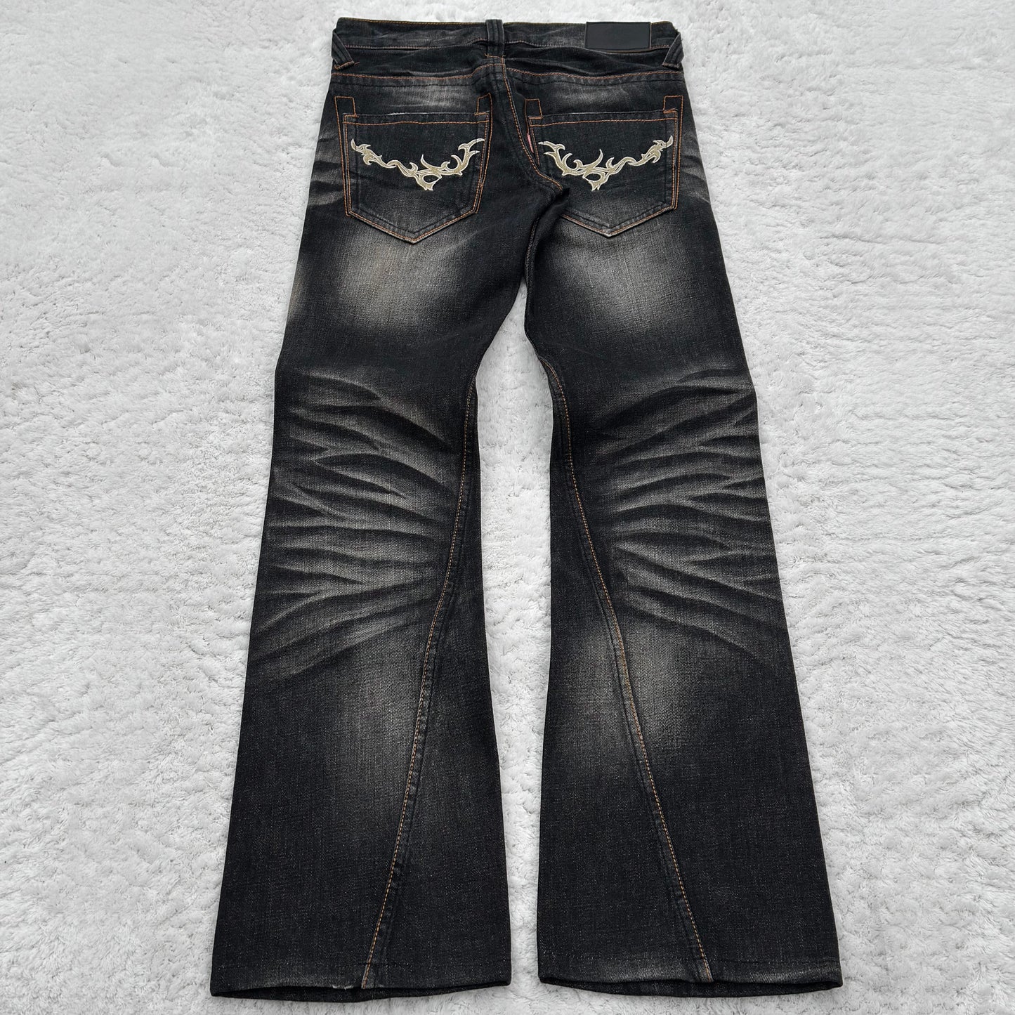 Tornado Mart Tribal Embroidery Spiral Flared Jeans