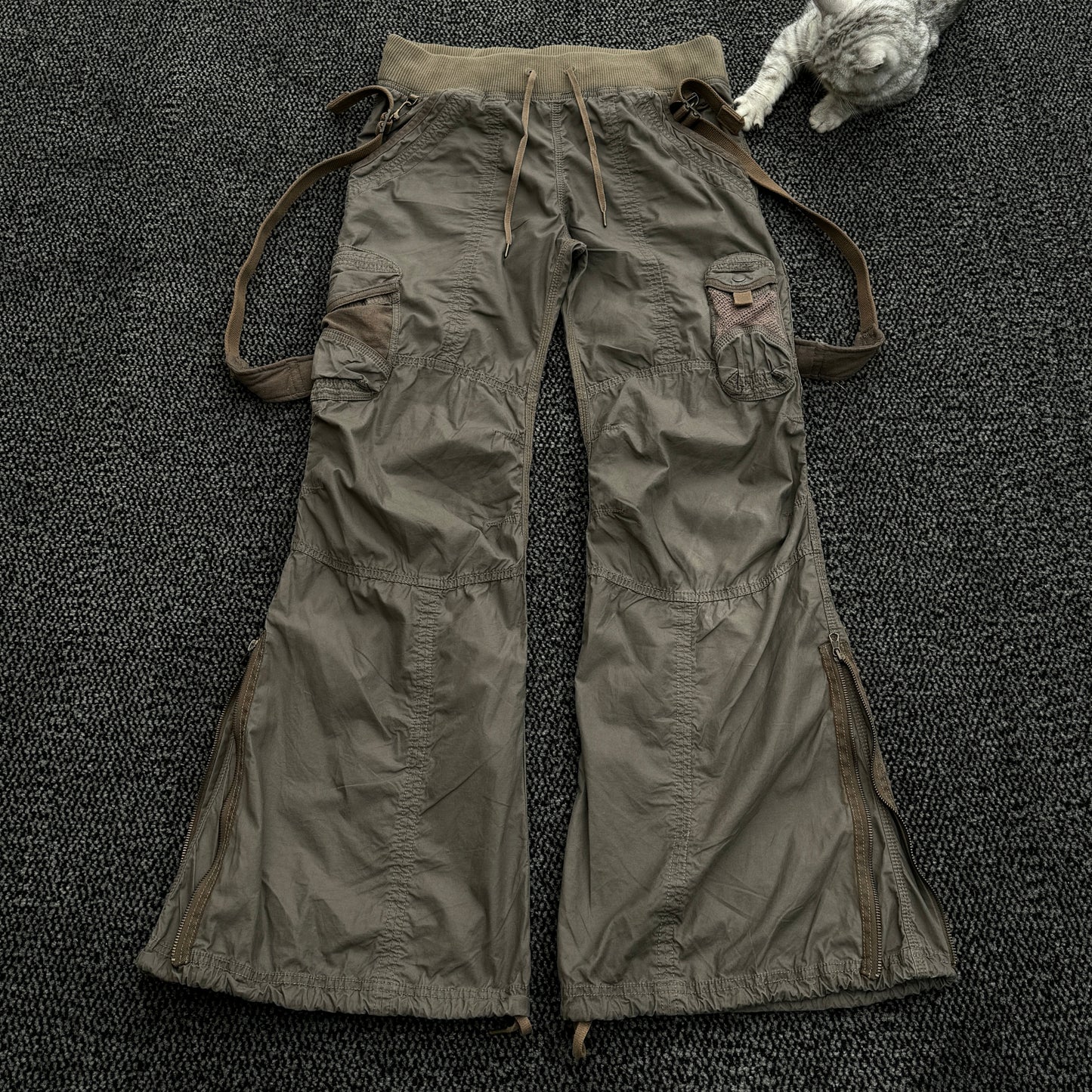 G.O.A Flared Suspender Cargo Pants