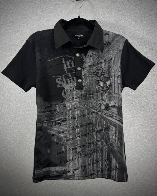 In The Attic Wappen Poem Luster Polo Shirt