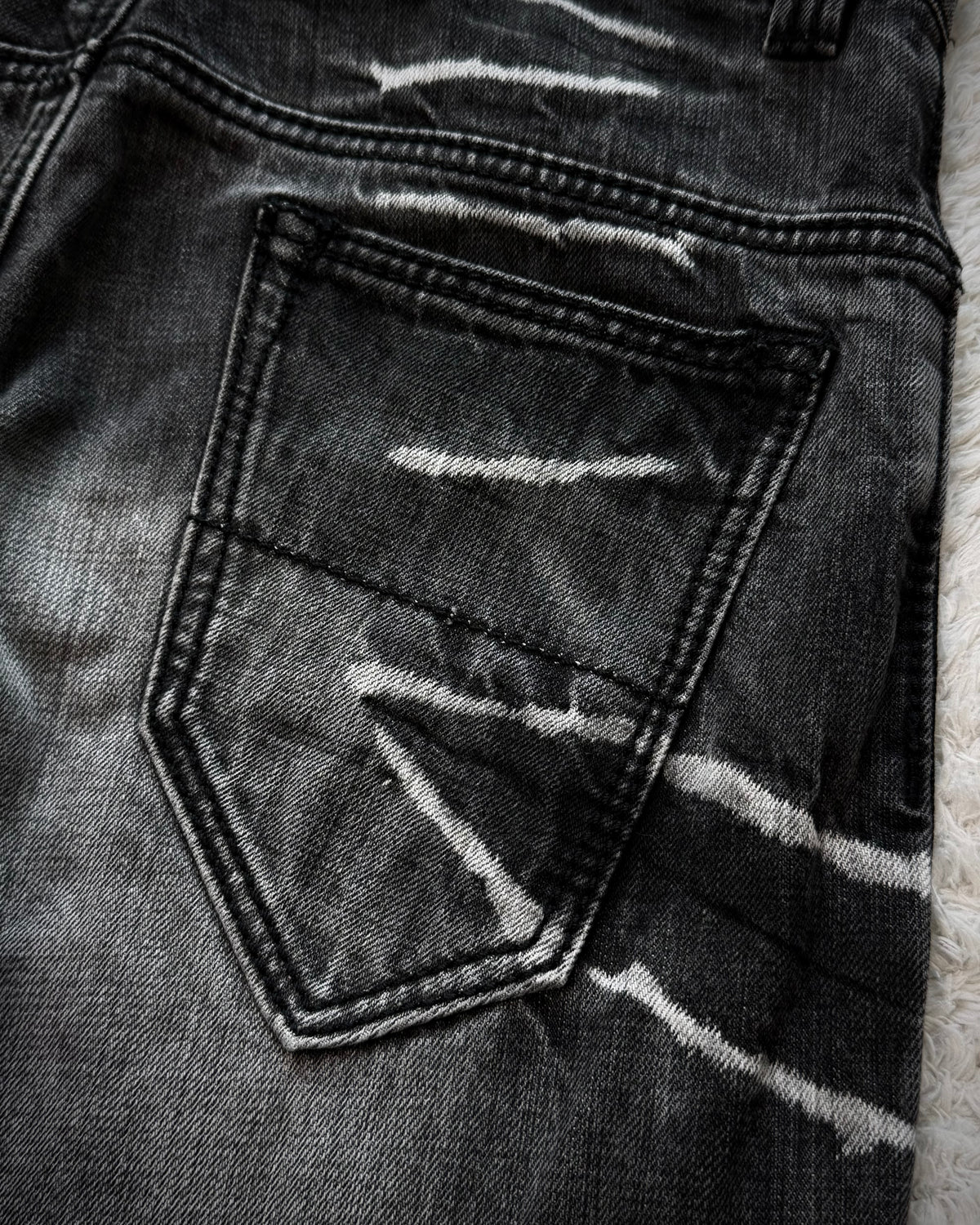 Johnny Wolf Clawmarks Washed J-Cut Flared Jeans