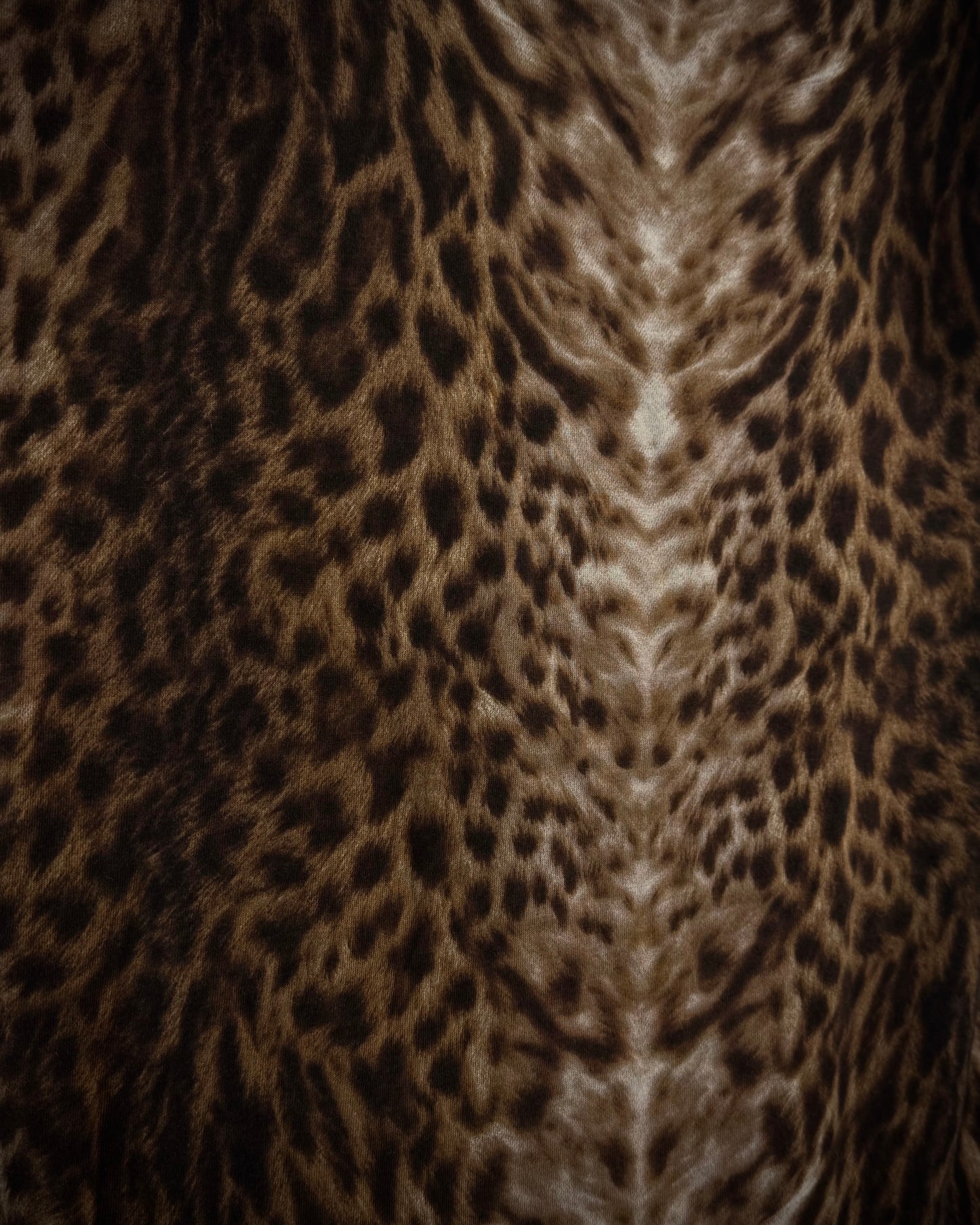 Shellac Leopard Pattern T-Shirt