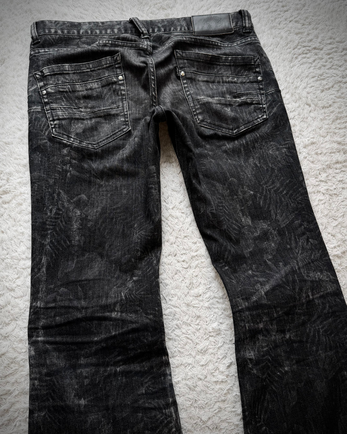 Tornado Mart Shrub Washed Flared Jeans