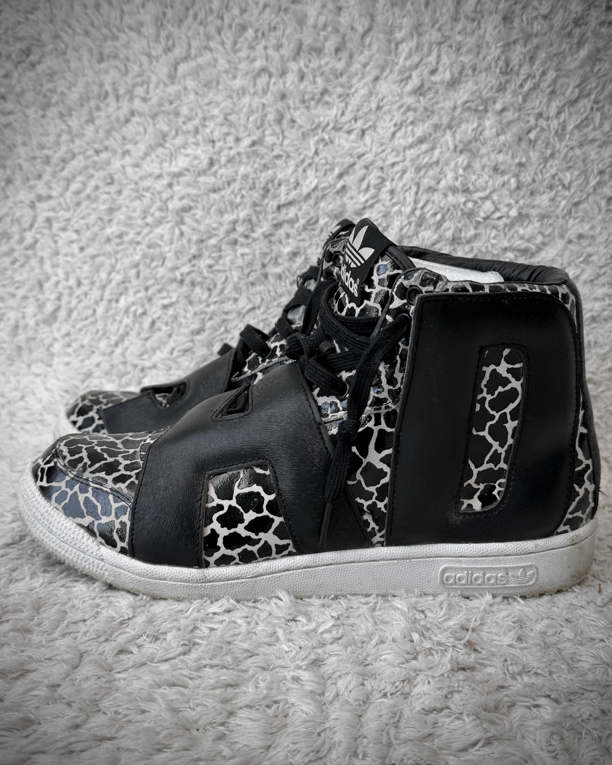 Adidas x Jeremy Scott Giraffe Letter Velcro Sneakers