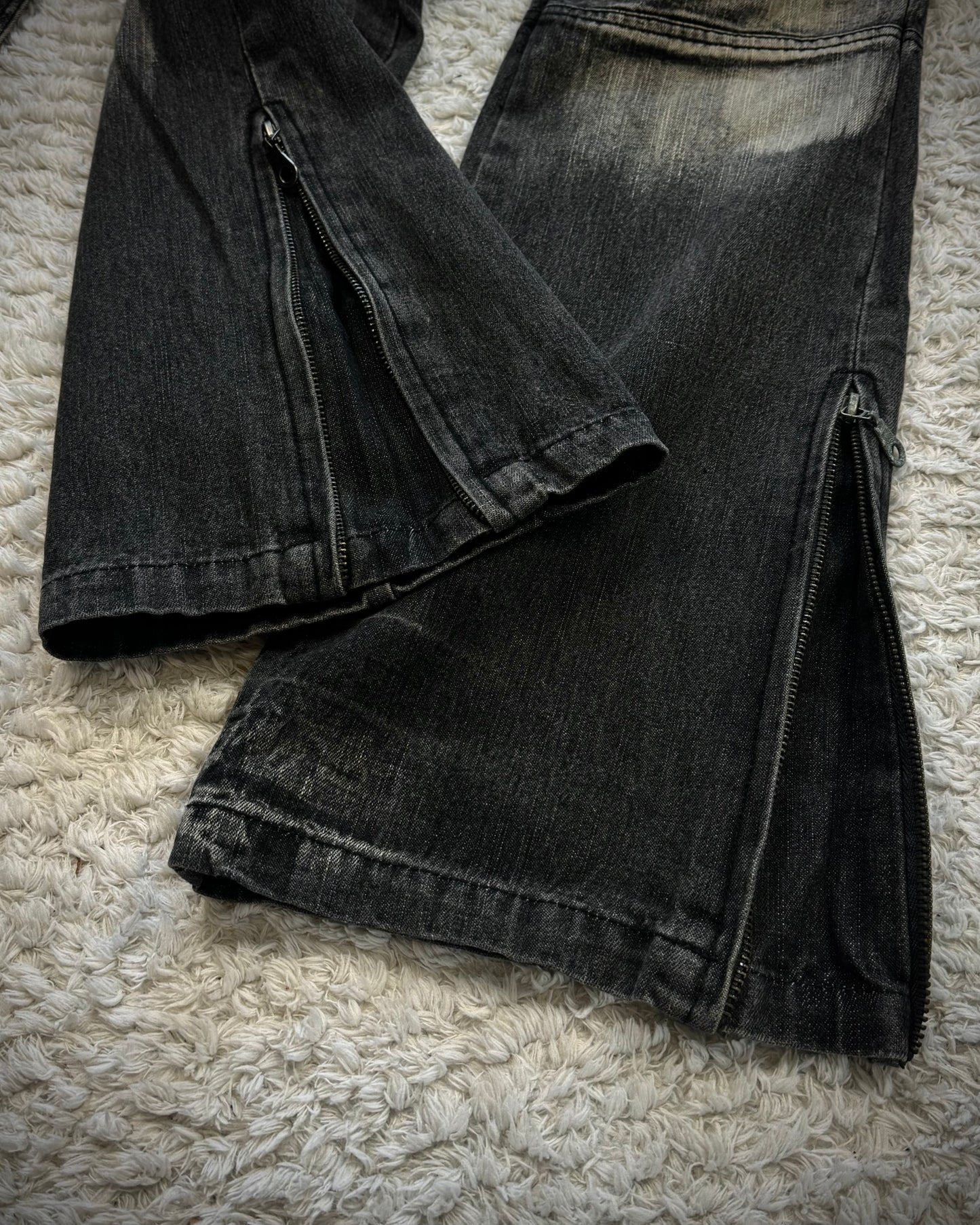 Topism Flared Whisker Washed Bondage Cargo Denim