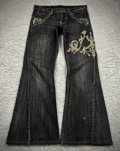 Tornado Mart Tribal Embroidery Flared Jeans