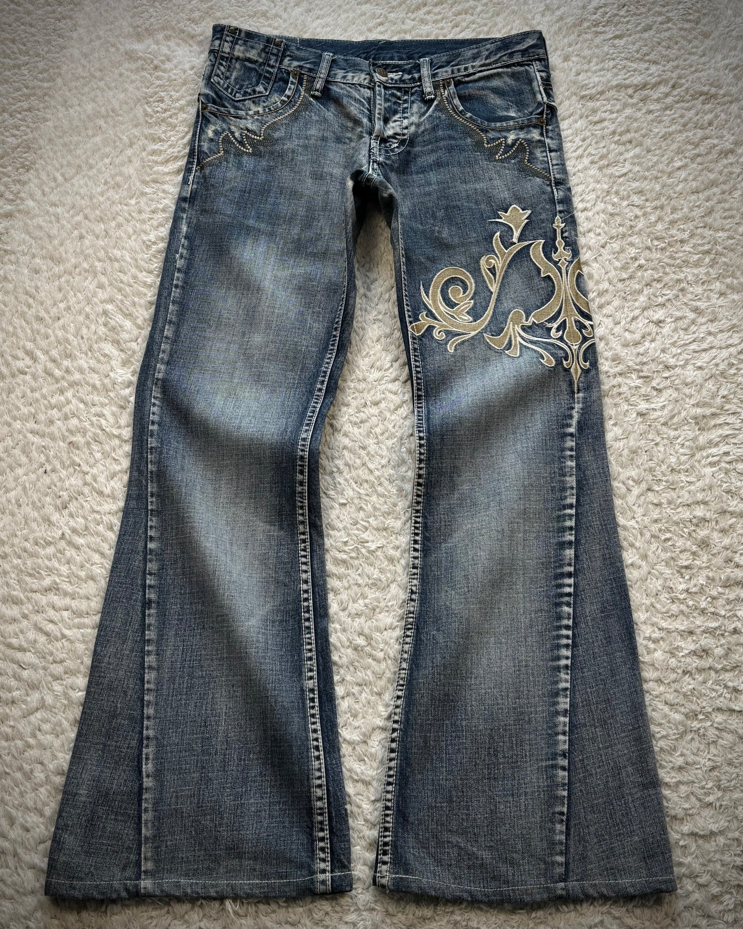Tornado Mart Tribal Embroidery Spiral Flared Jeans