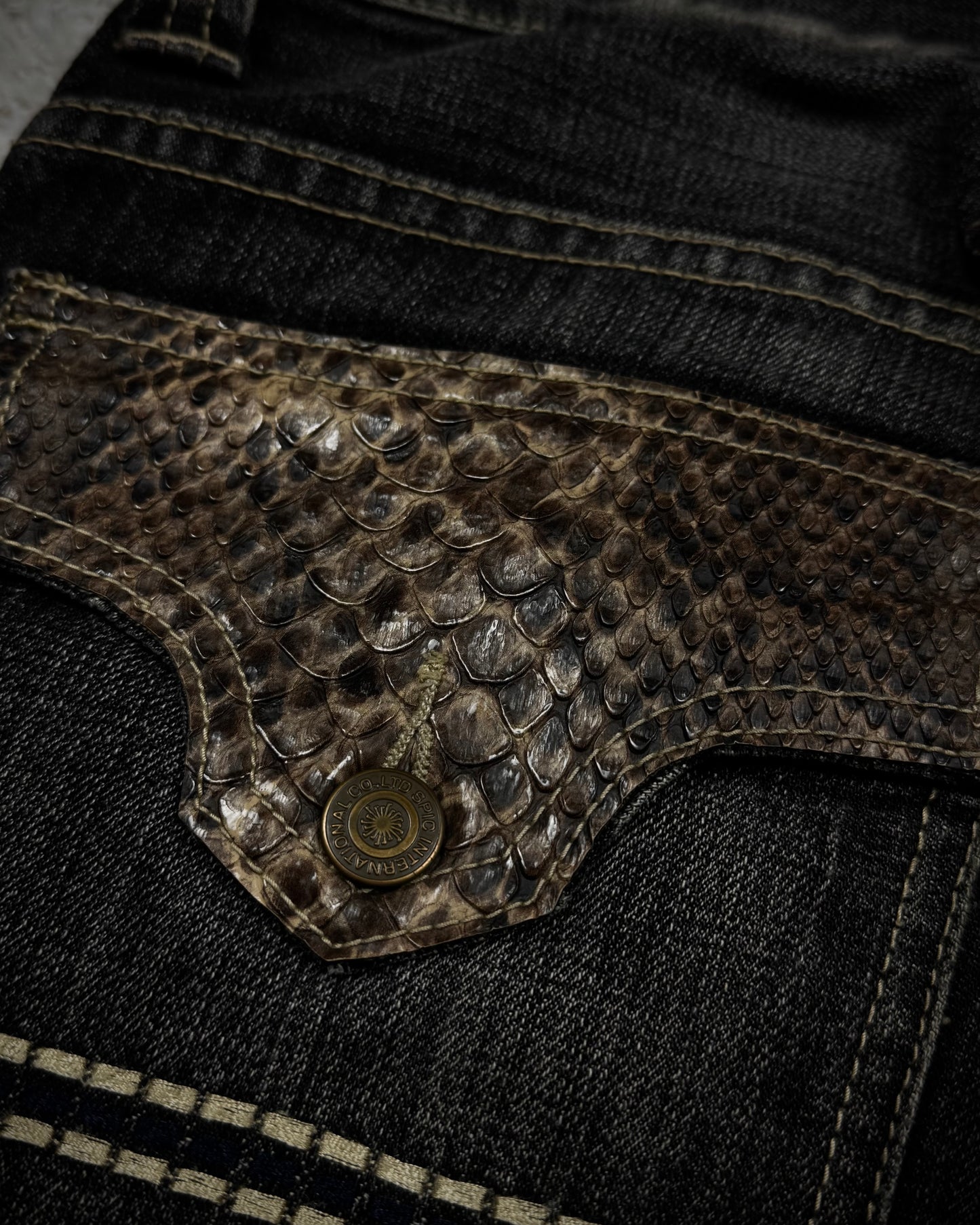 Tornado Mart Python Detailed Distressed Spiral Flared Jeans