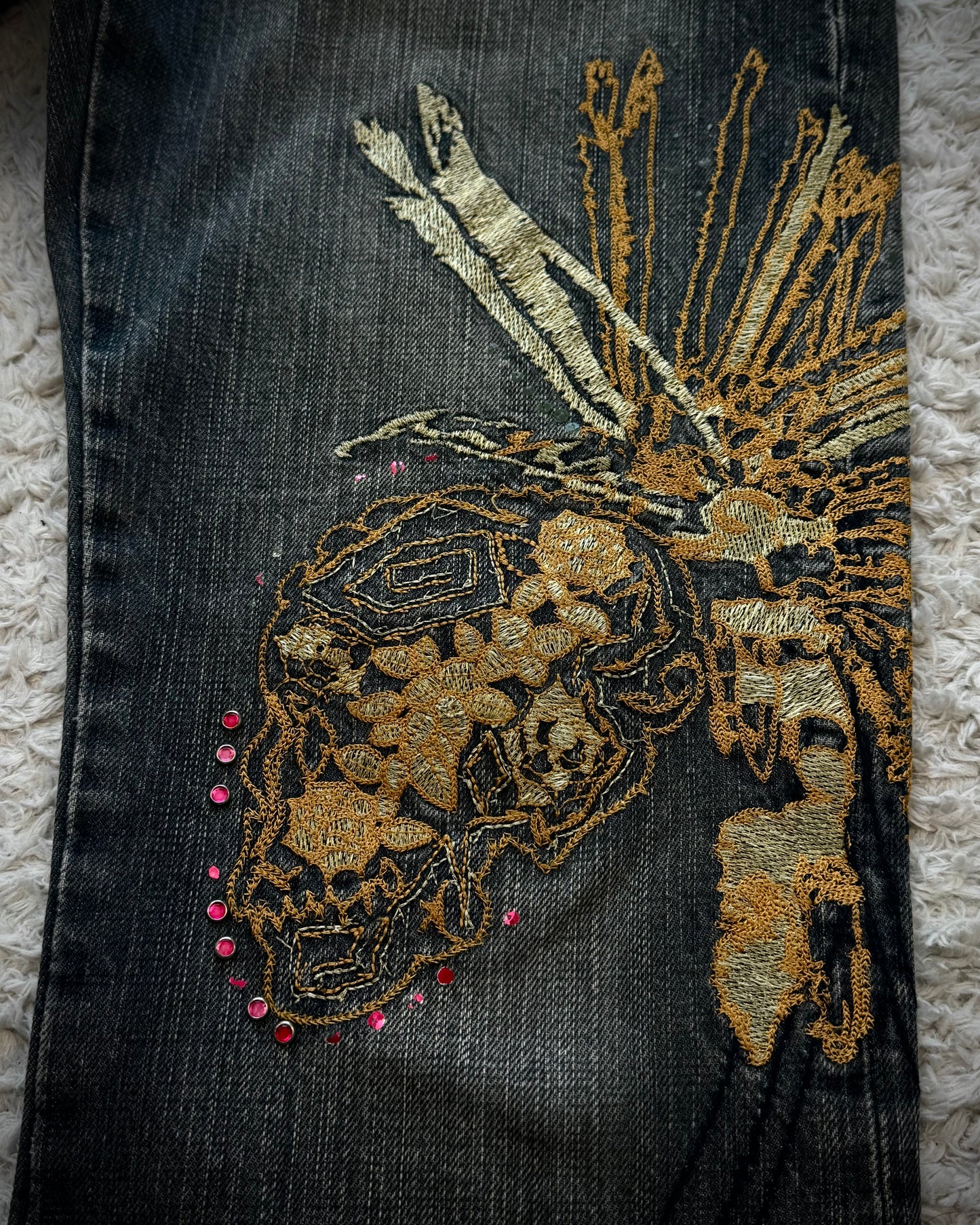 Tornado Mart Tribe Skull Embroidery Flared Jeans