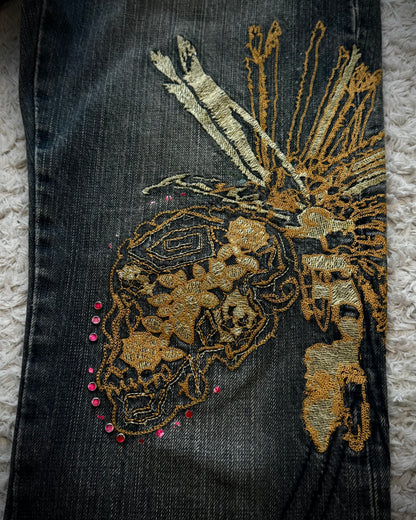 Tornado Mart Tribe Skull Embroidery Flared Jeans