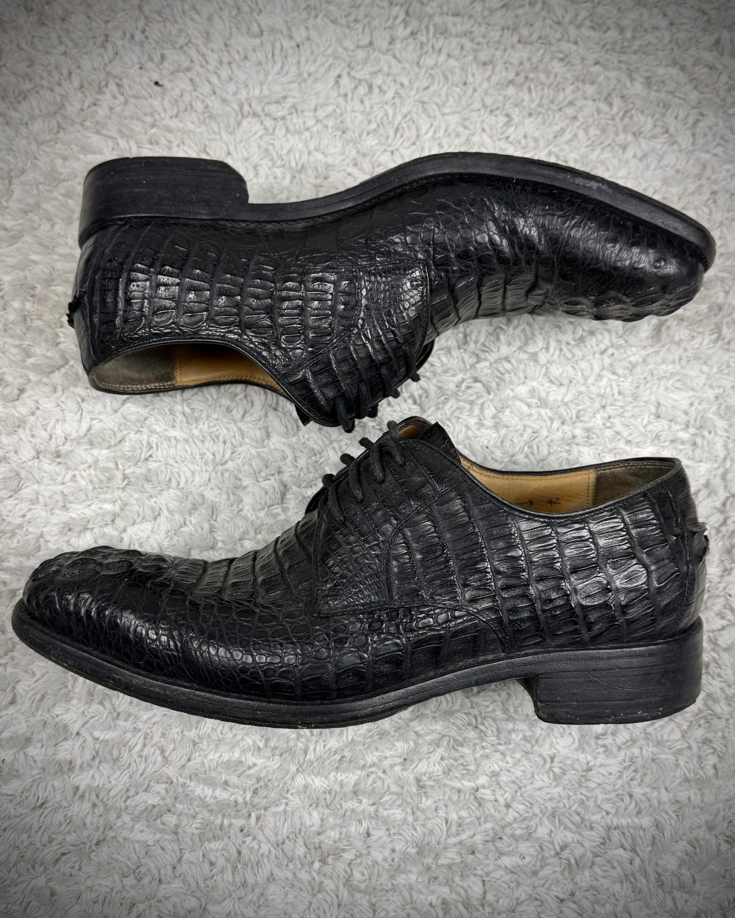 Ming Xie Fang Depth Sculpted Crocodile Leather Boots