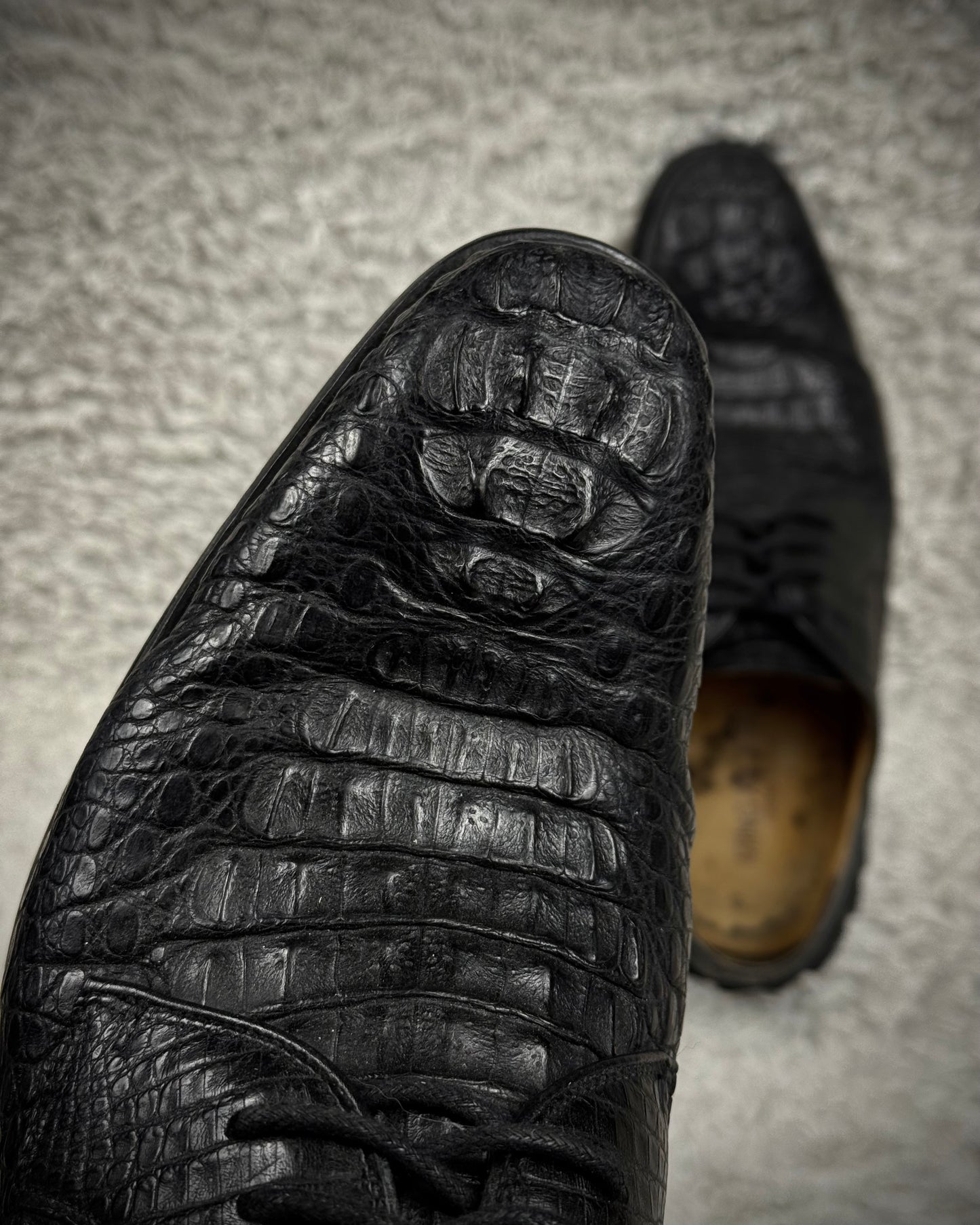 Ming Xie Fang Depth Sculpted Crocodile Leather Boots
