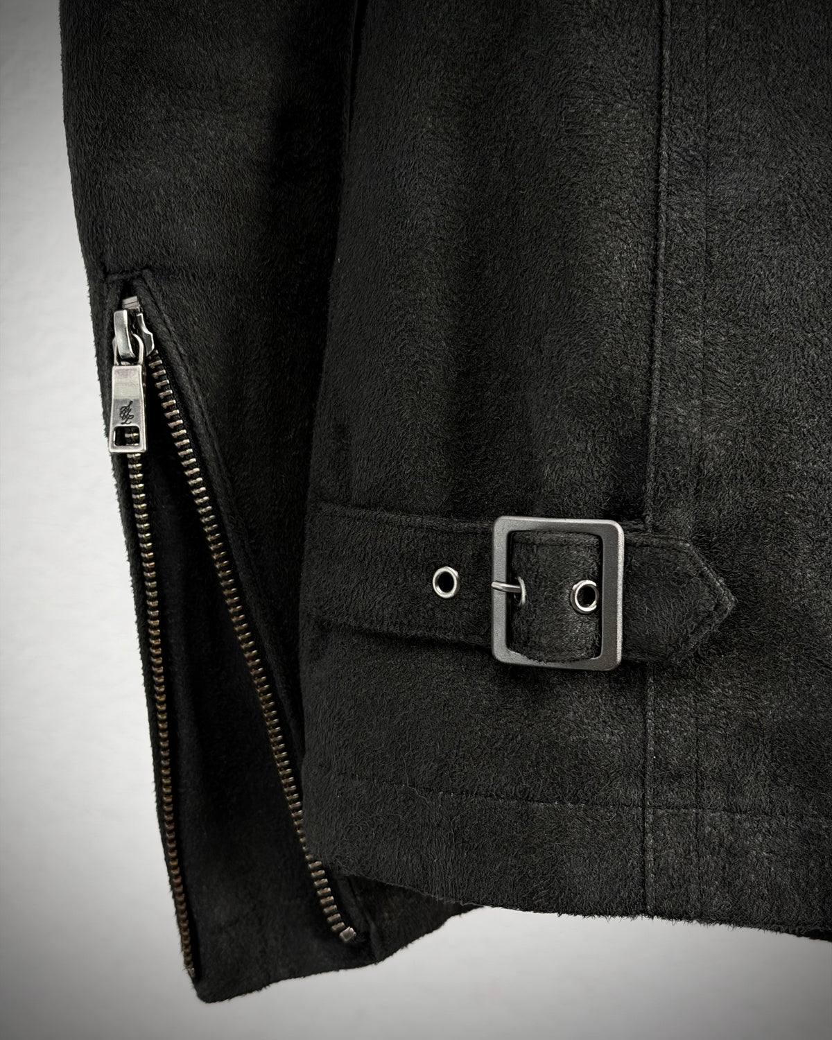 Schlüssel Suede Textured High Neck Jacket