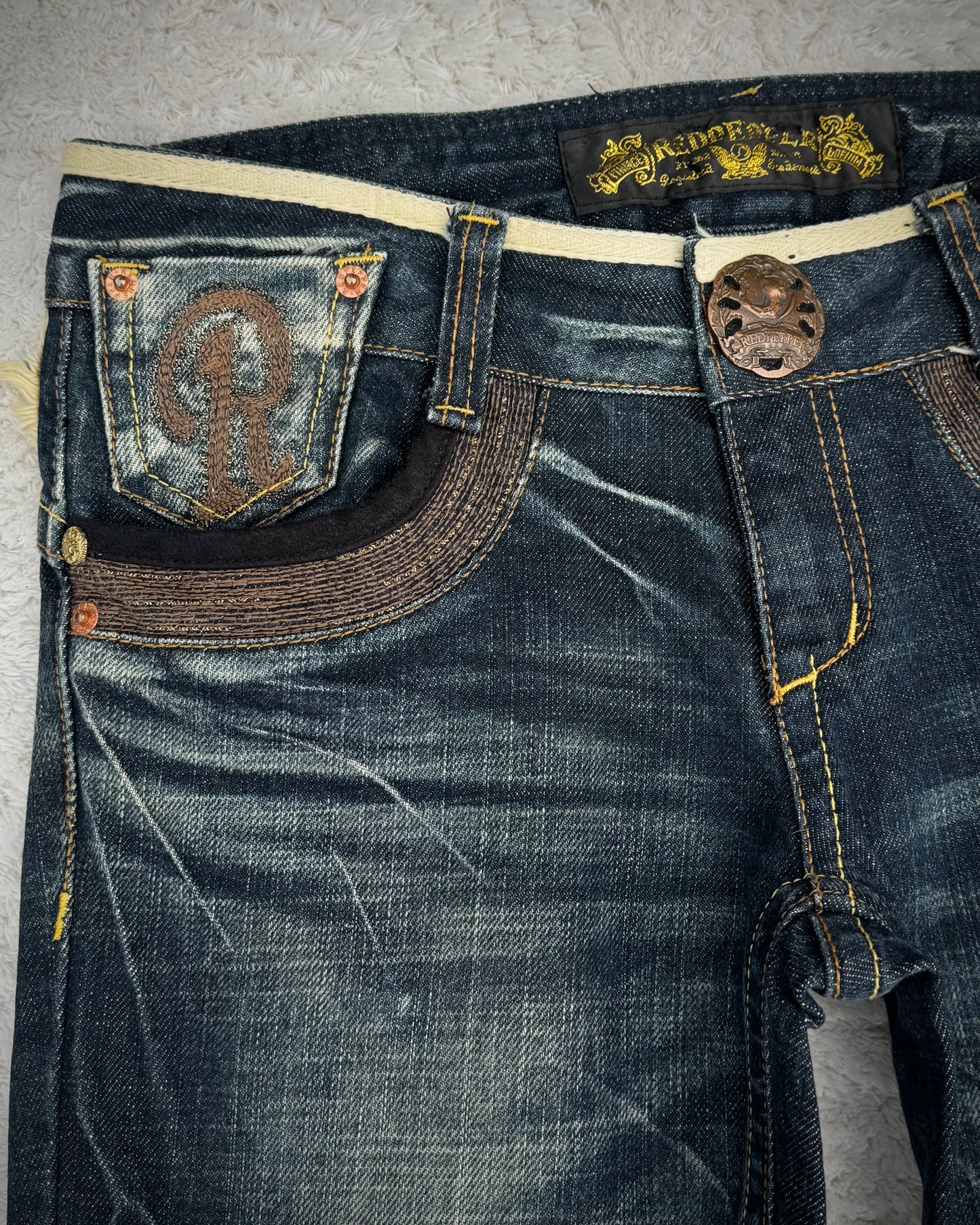 Red Pepper „Feather Wings“ Flared Jeans