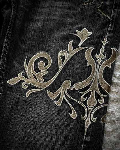 Tornado Mart Tribal Embroidery Spiral Flared Jeans
