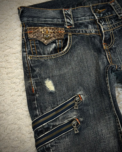 Semantic Design Python Detailed Zippered Spiral Flared Jeans