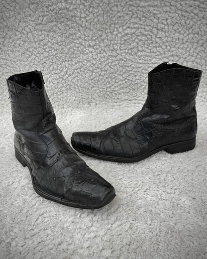 Bata Crocodile Pointed Toe Leather Boots