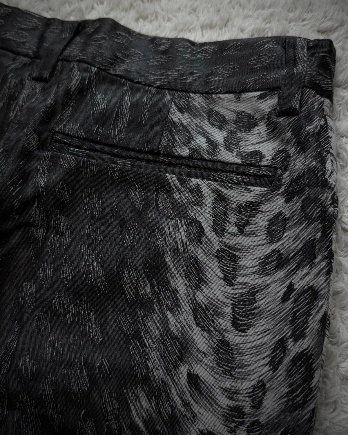 5351 Pour Les Hommes Snow Leopard Flared Pants