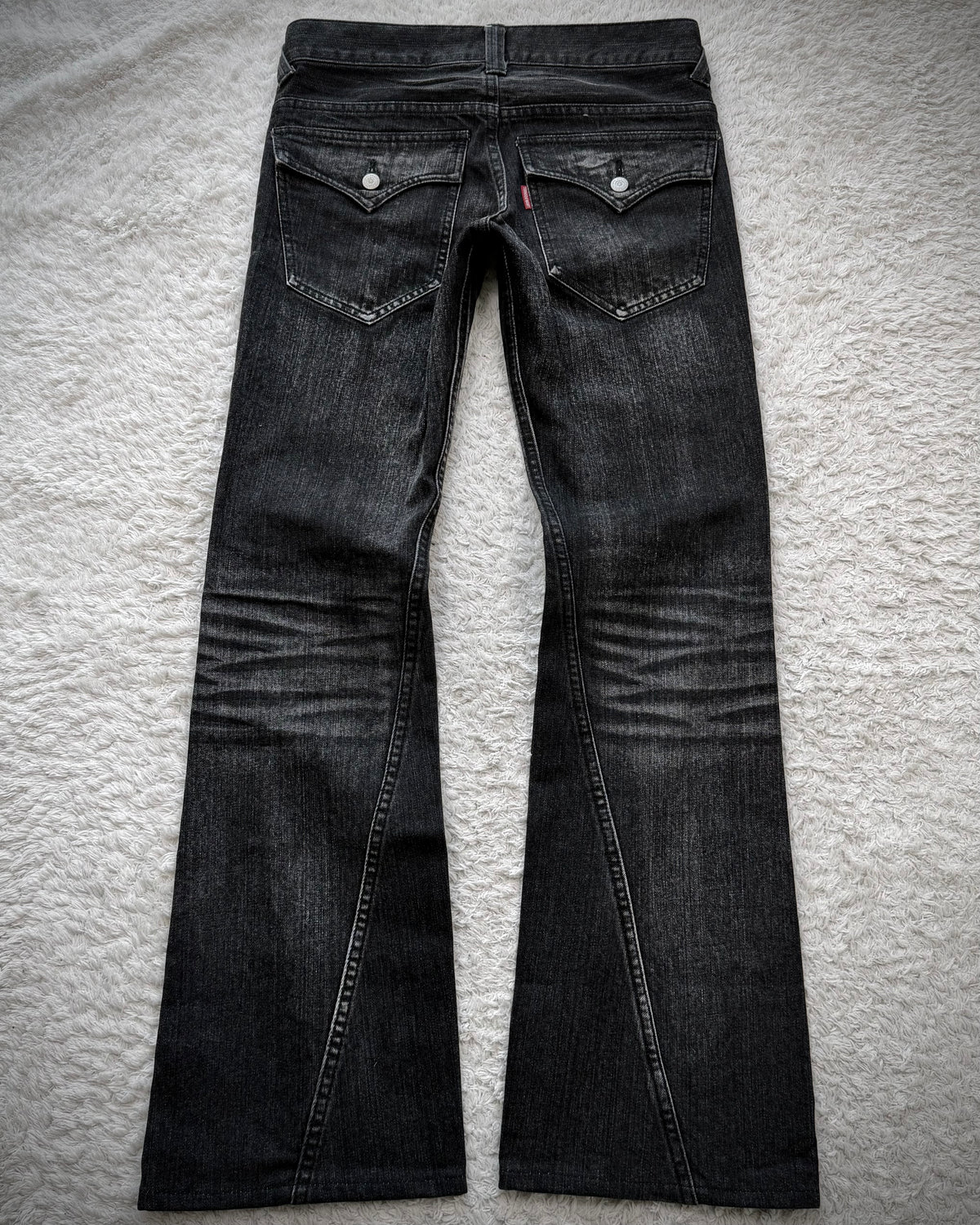 Tornado Mart Clawmarks Flap Pocket Spiral Flared Jeans