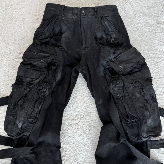 Julius_7 F/W 09 Canon_2 [protection_ism] Waxed Gas Mask Cargo Pants