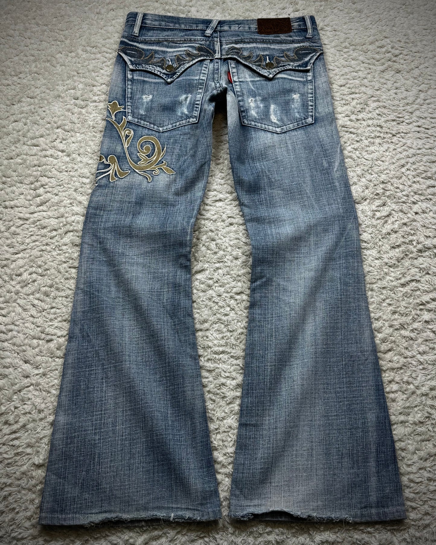 Tornado Mart Tribal Embroidery Spiral Flared Jeans