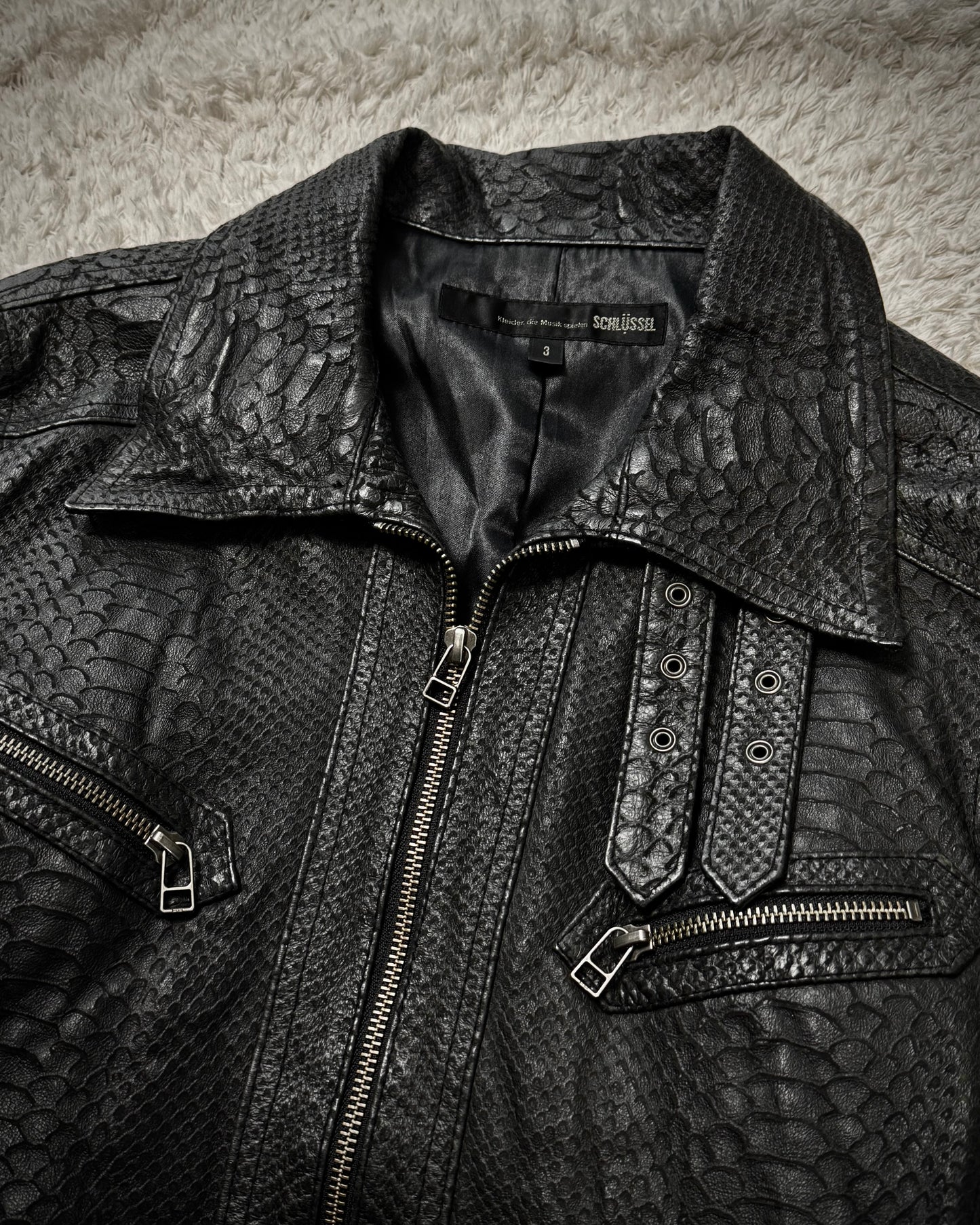 Schlüssel Python Carved Leather Jacket
