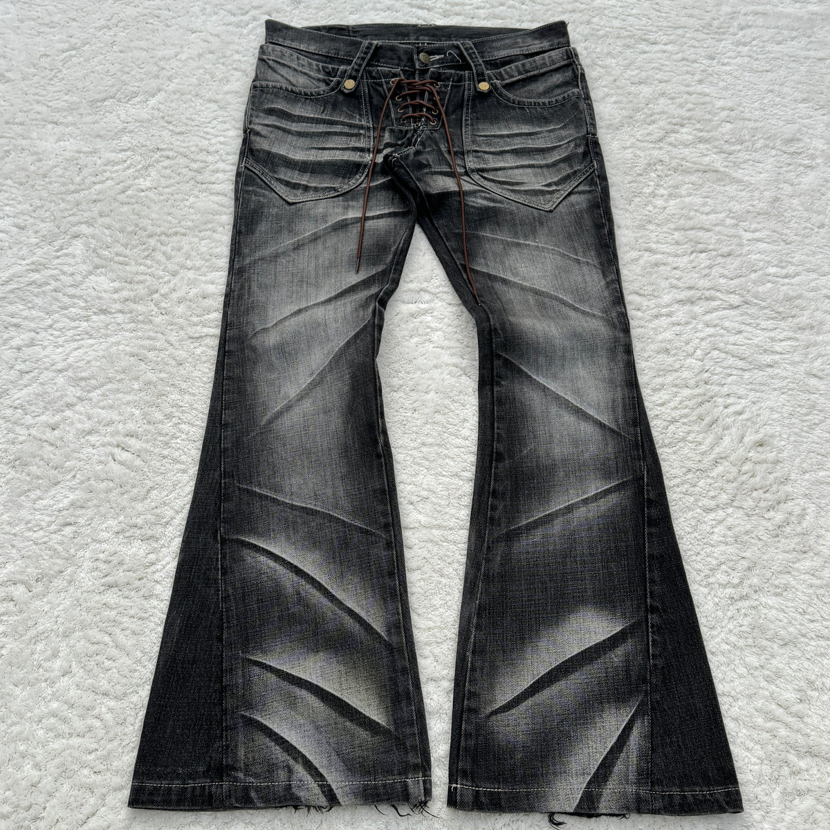 Tornado Mart Claw Marks Flared Lace-Up Jeans – Paroxa