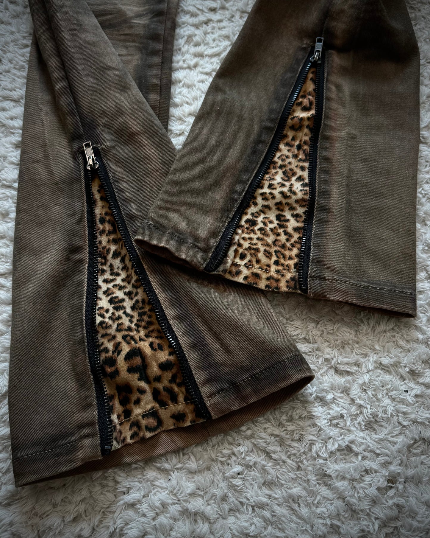 CavariA Leopard Gas Mask Cargo Pocket Flared Jeans