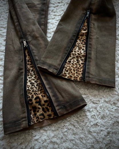 CavariA Leopard Gas Mask Cargo Pocket Flared Jeans