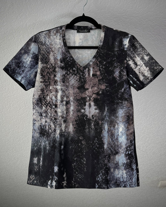 Tornado Mart Abstract Snakeskin Pattern T-Shirt