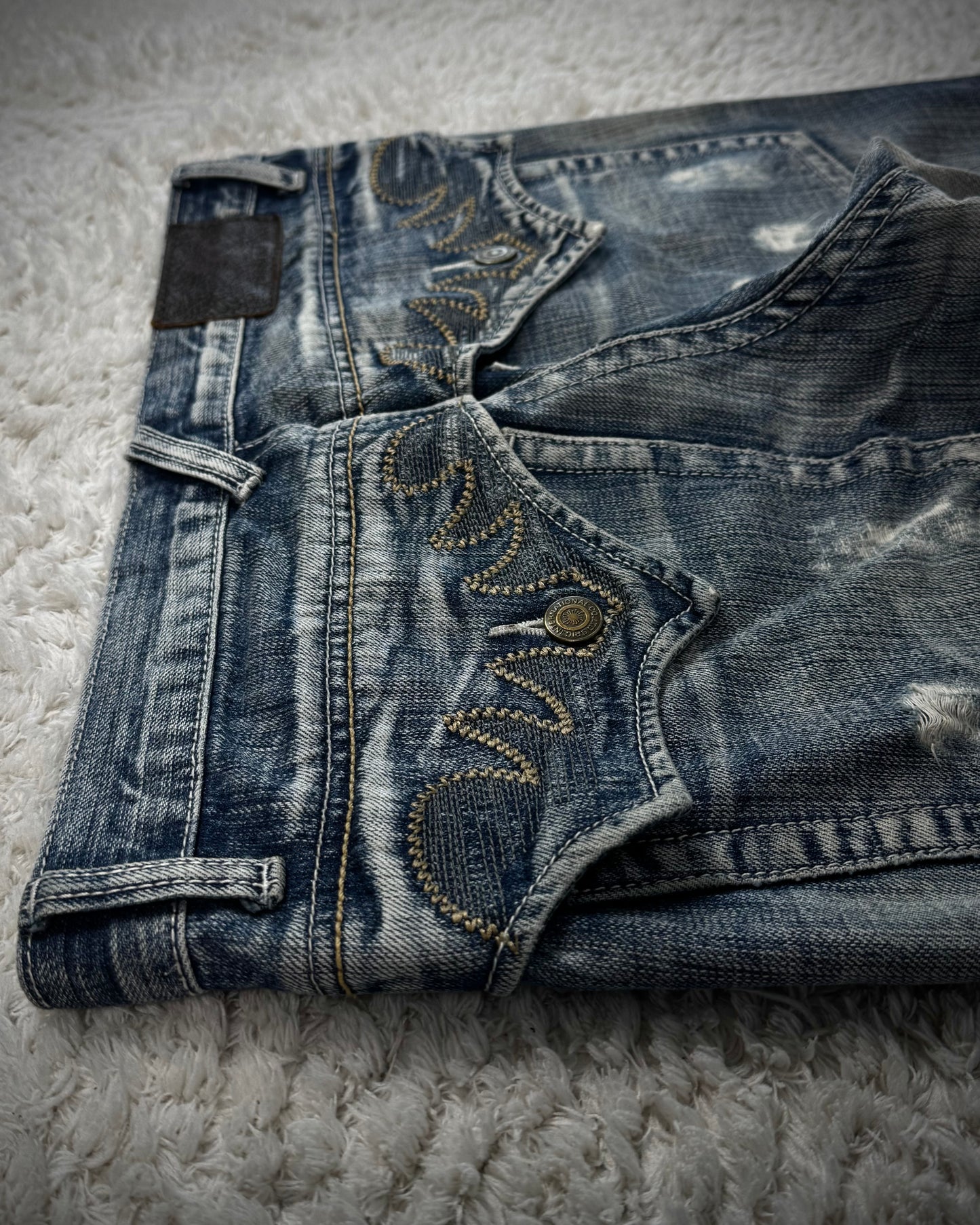 Tornado Mart Tribal Embroidery Spiral Flared Jeans