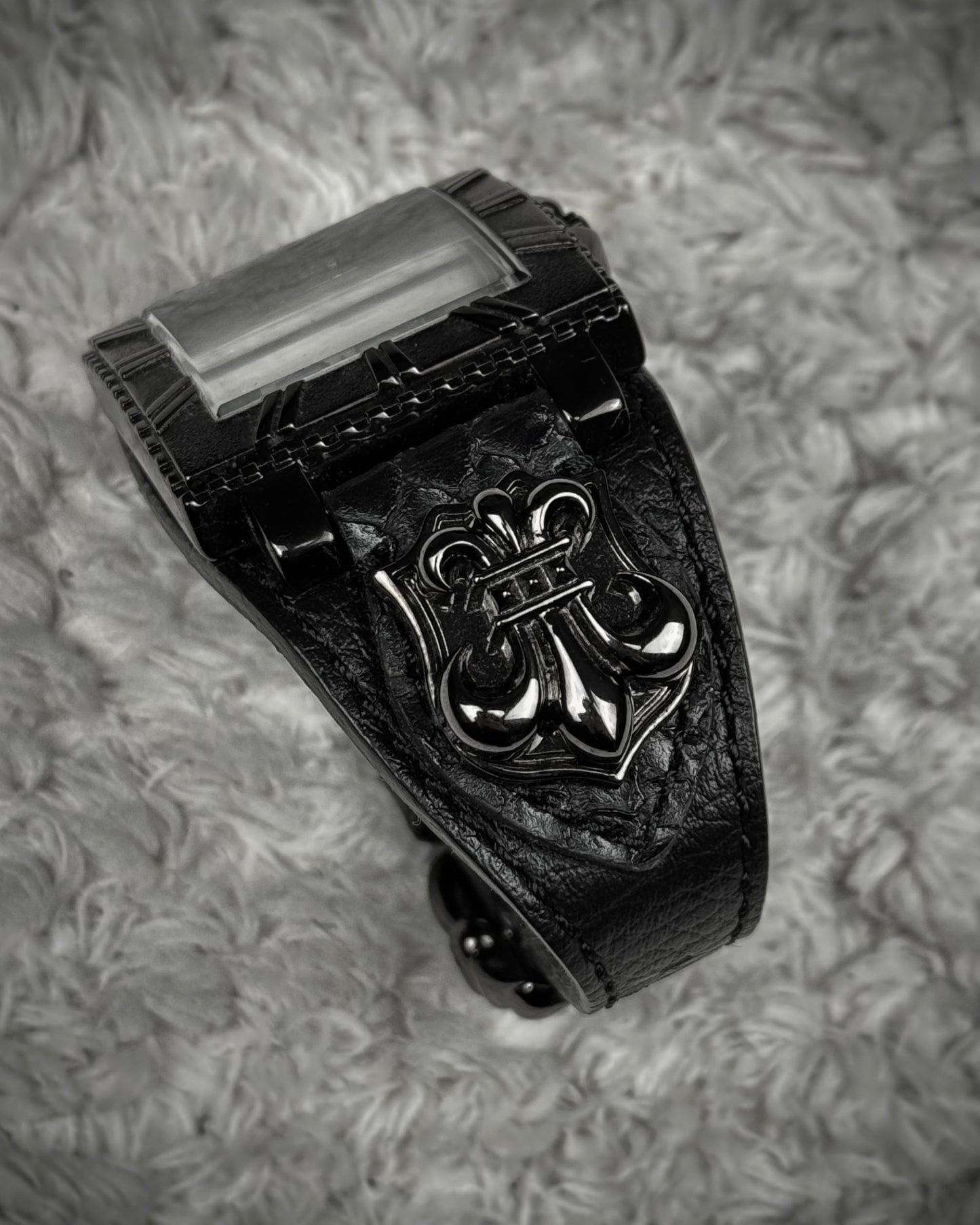 Voltage Fleur De Lis Python Watch